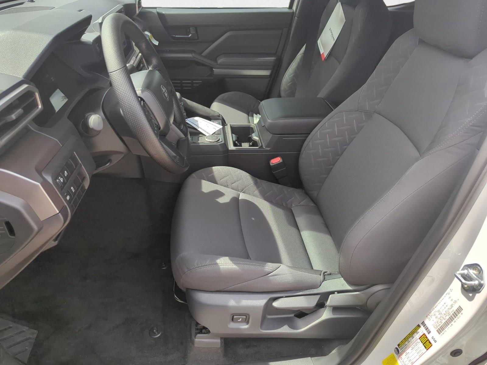 2024 Toyota Tacoma SR5 Double Cab photo 4