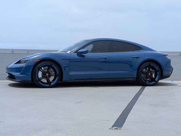 2021 Porsche Taycan 4S photo 2