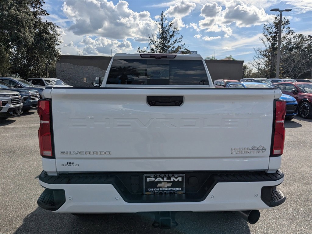 2025 Chevrolet Silverado 2500HD High Country photo 4
