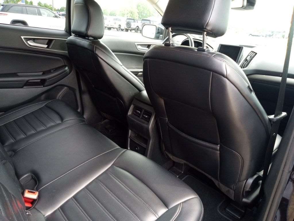 2023 Ford Edge SEL photo 20