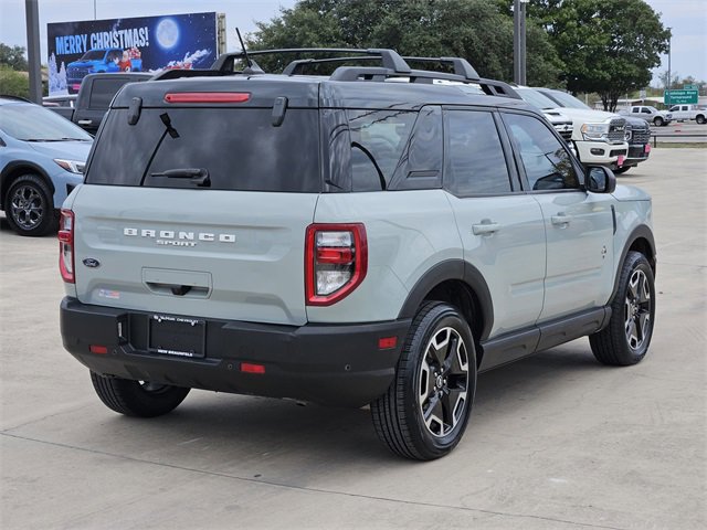 2023 Ford Bronco Sport Outer Banks photo 3
