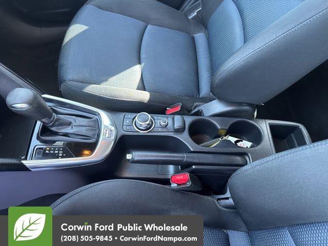 2017 Toyota Yaris iA Base photo 16