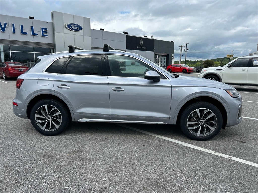 2023 Audi Q5 45 S line Premium photo 2