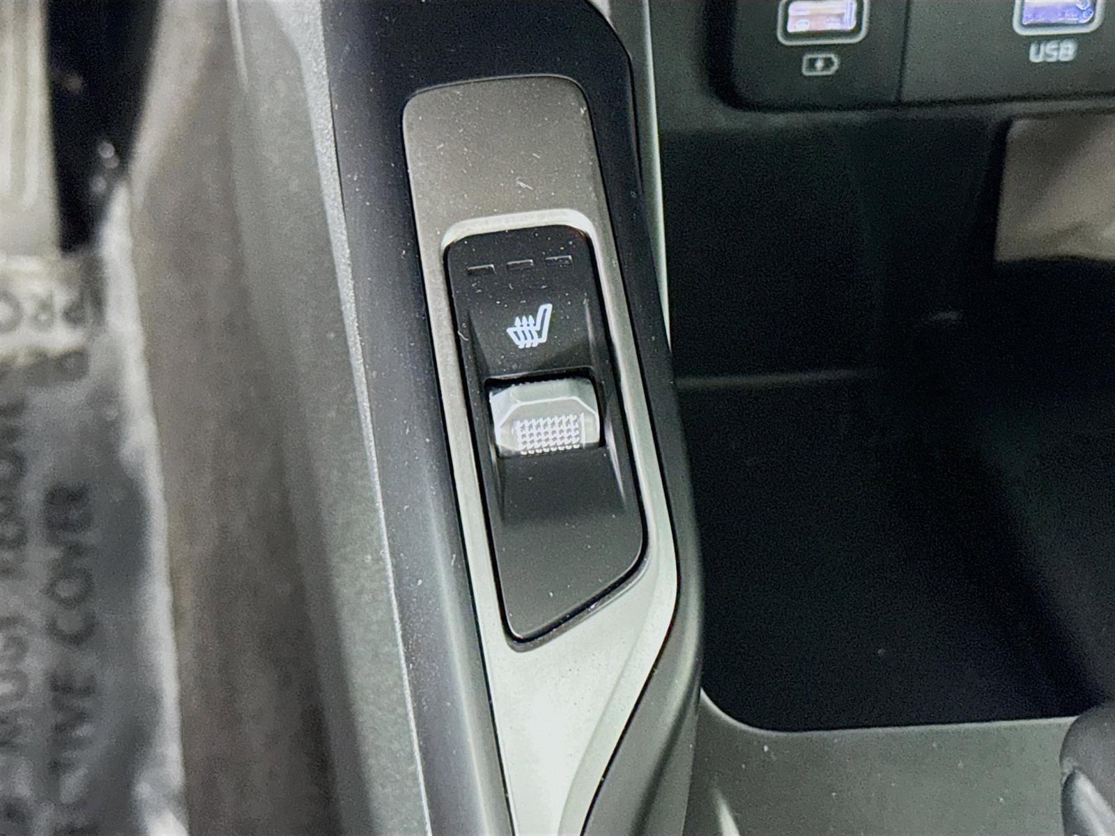 2021 Kia Sorento S photo 21