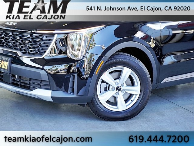 2026 Kia Sorento LX photo 3