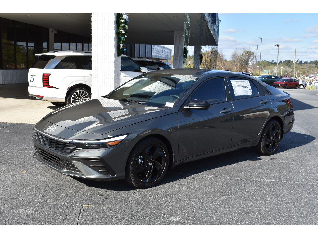 2026 Hyundai Elantra SEL's photo