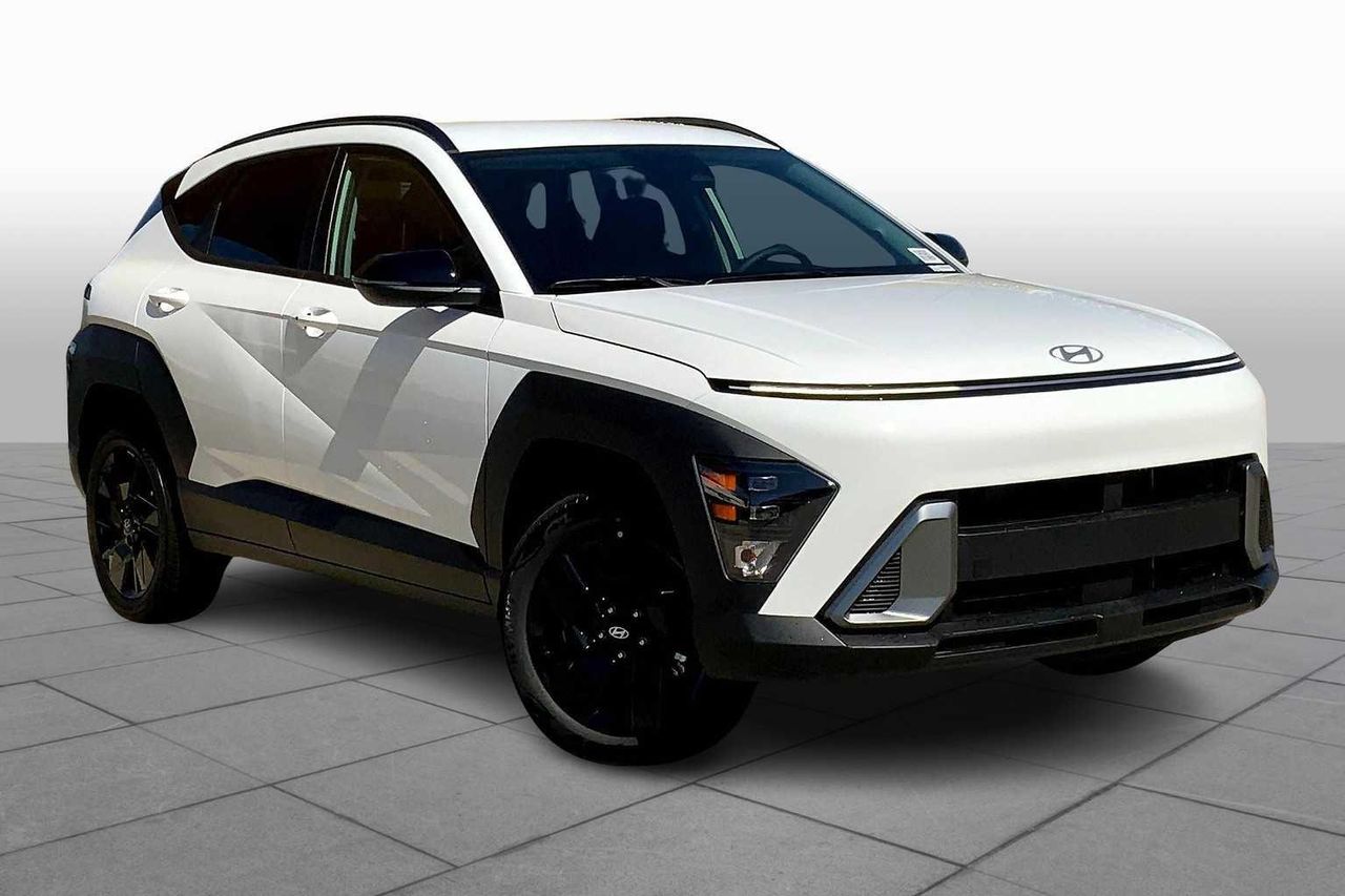 2026 Hyundai Kona SEL photo 2