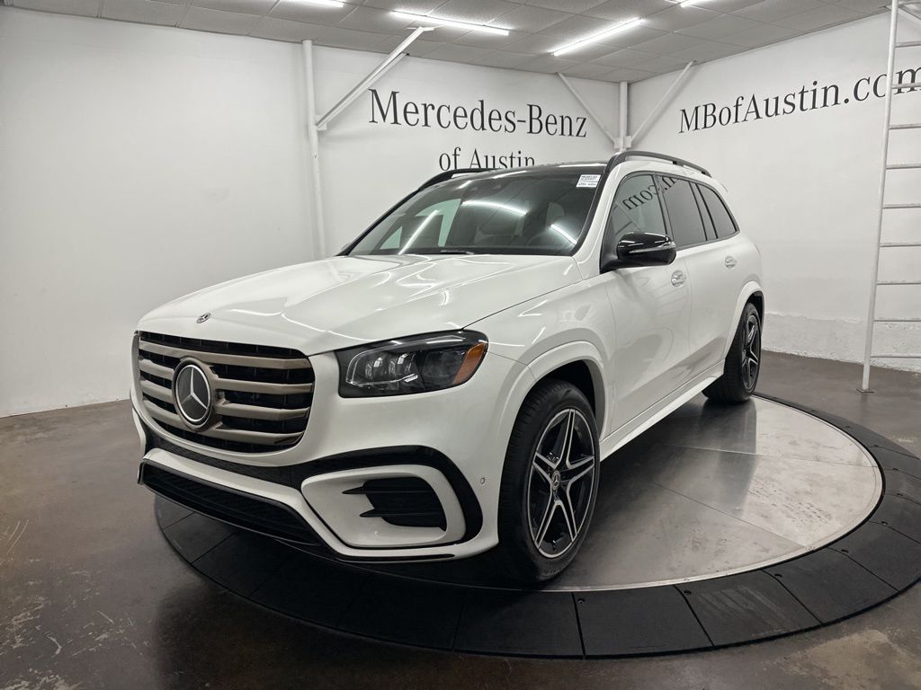 2026 Mercedes Benz GLS 450 4MATIC photo 2
