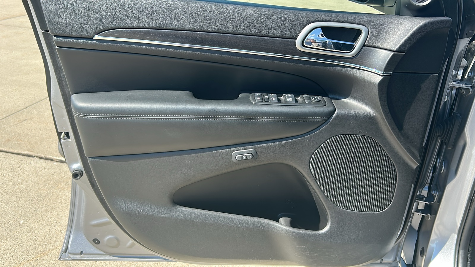 2018 Jeep Grand Cherokee Limited photo 13