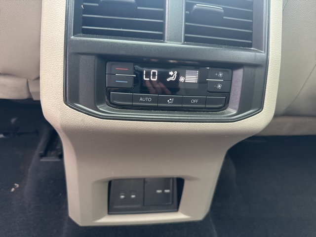 2022 Volkswagen Atlas SE Technology photo 17