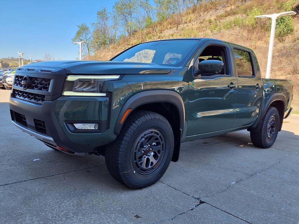 2026 Nissan Frontier PRO-4X photo 2