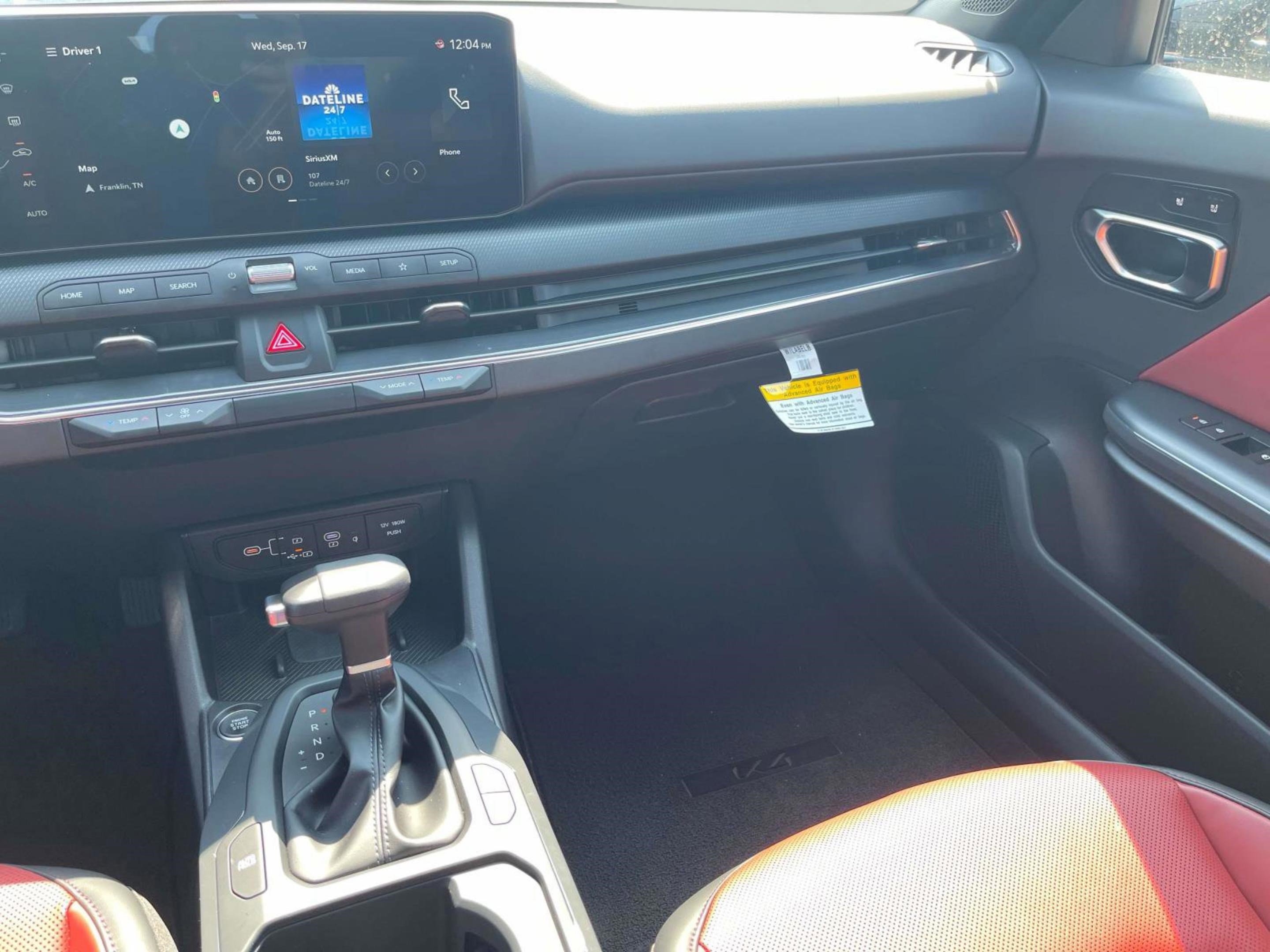 2025 Kia K4 GT-Line photo 13