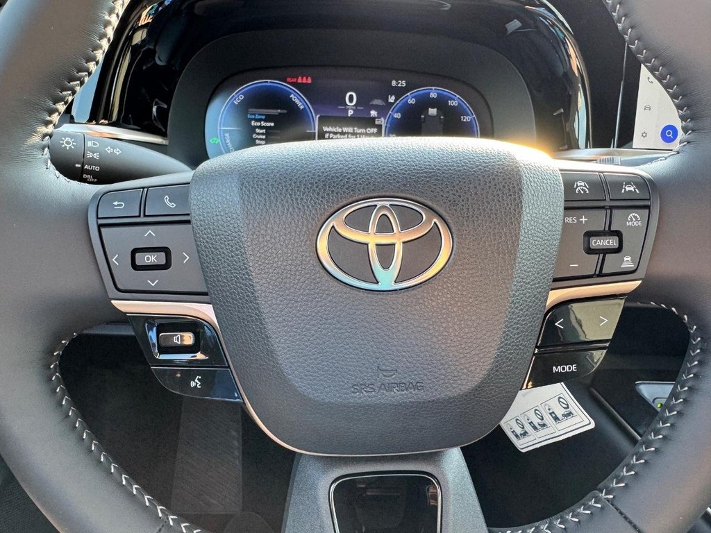 2026 Toyota Crown XLE photo 12
