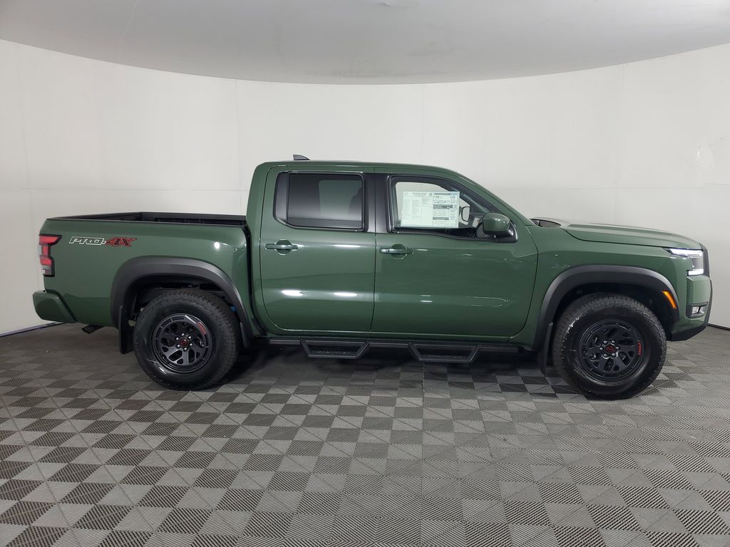 2025 Nissan Frontier Crew Cab PRO-4X photo 3