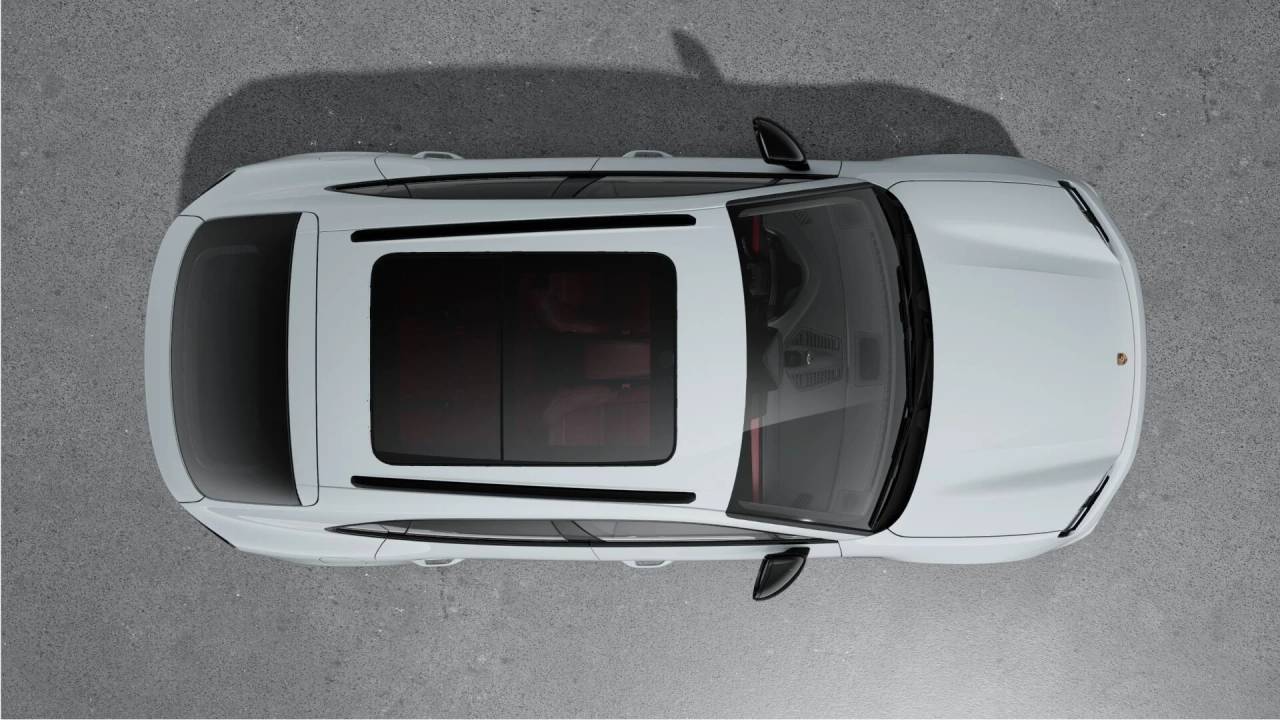 2026 Porsche Macan 4 Electric photo 4