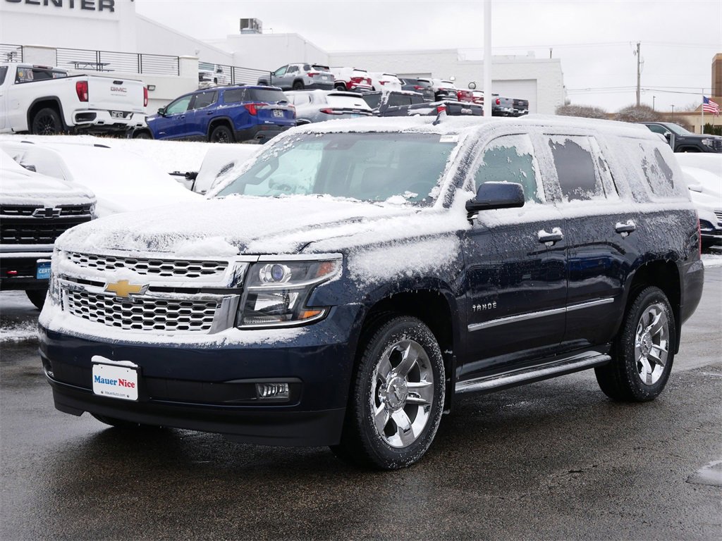 2017 Chevrolet Tahoe LT photo 2