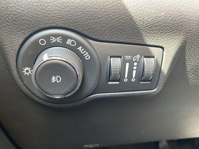 2025 Jeep Compass Latitude photo 22