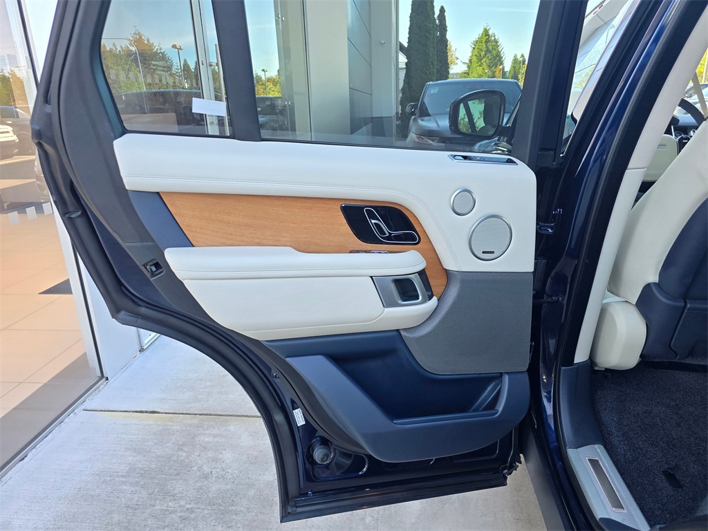2022 Land Rover Range Rover HSE Westminster Edition photo 23