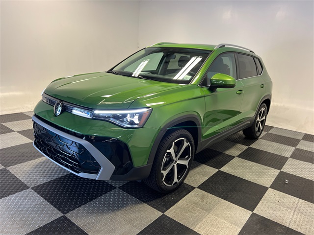 2025 Volkswagen Taos SEL photo 3