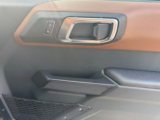 2024 Ford Bronco Outer Banks photo 19