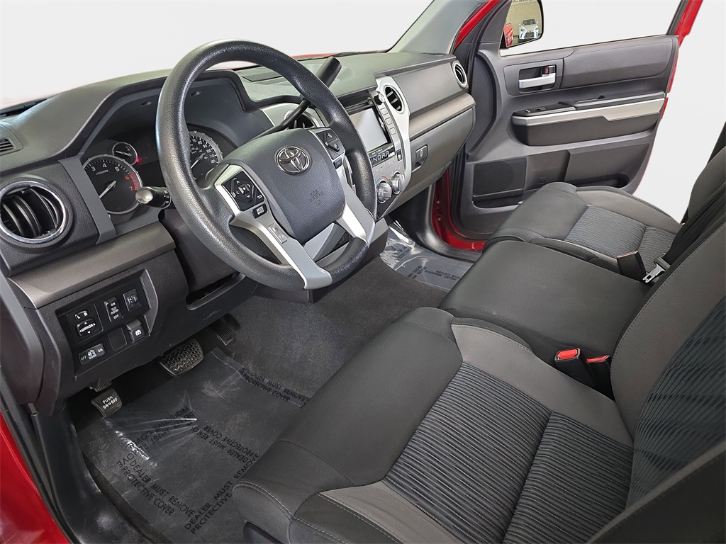 2016 Toyota Tundra SR5 photo 16