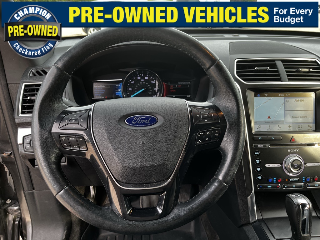 2017 Ford Explorer Limited photo 12
