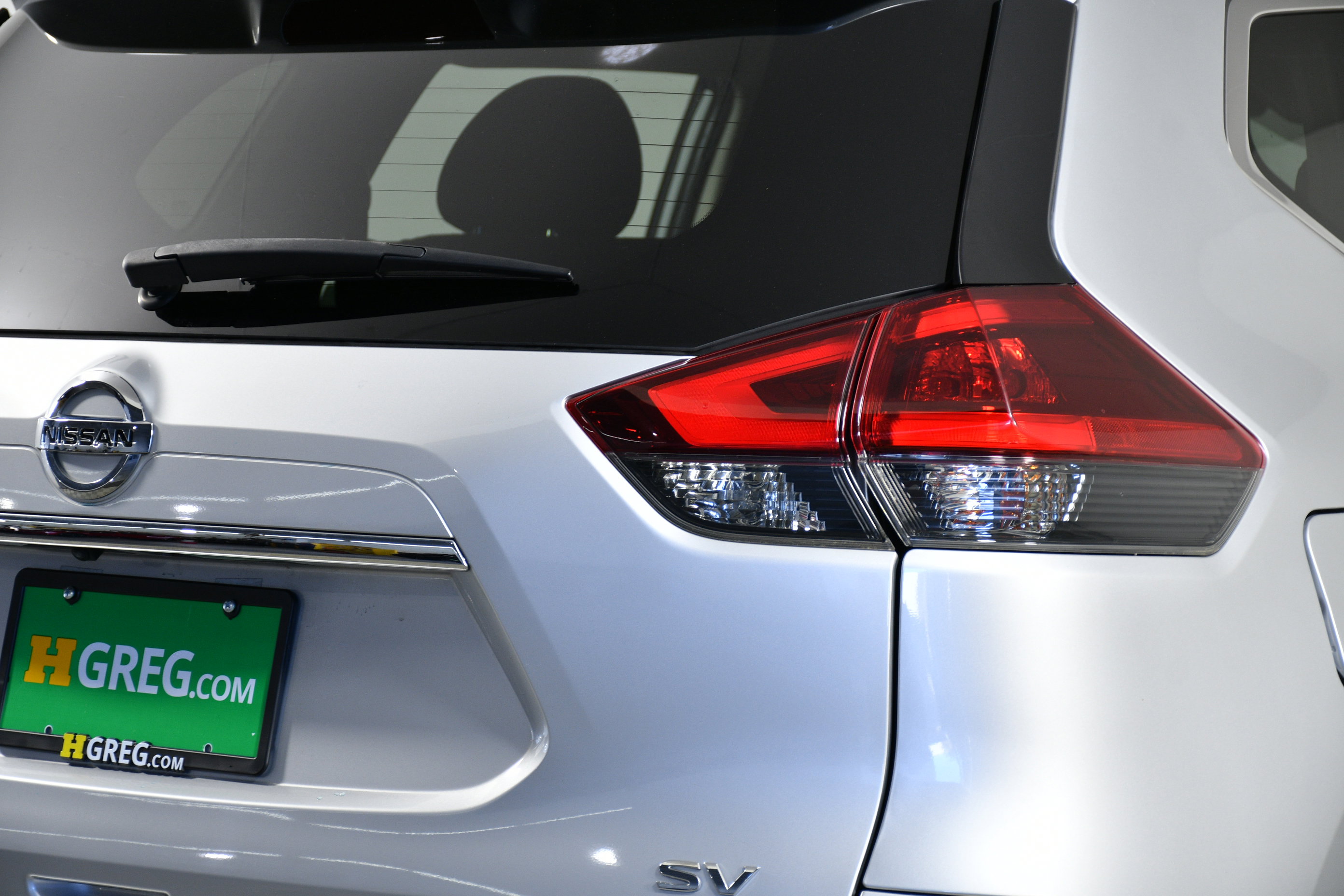 2020 Nissan Rogue SV photo 28