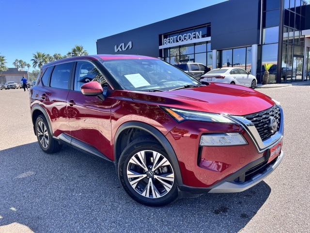 2023 Nissan Rogue SV's photo