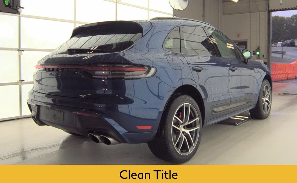 2023 Porsche Macan S photo 4