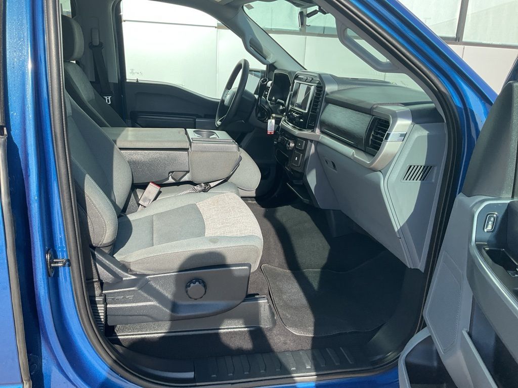 2023 Ford F-150 XLT photo 29
