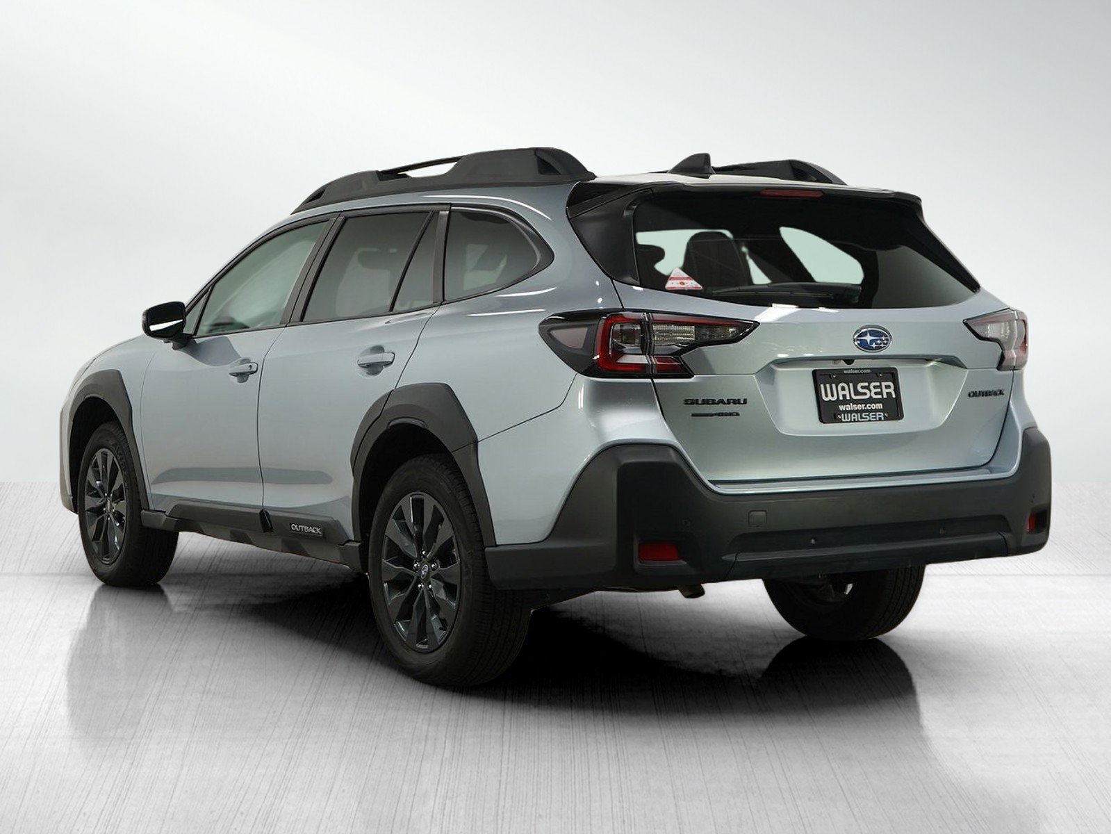 2024 Subaru Outback Onyx Edition photo 2