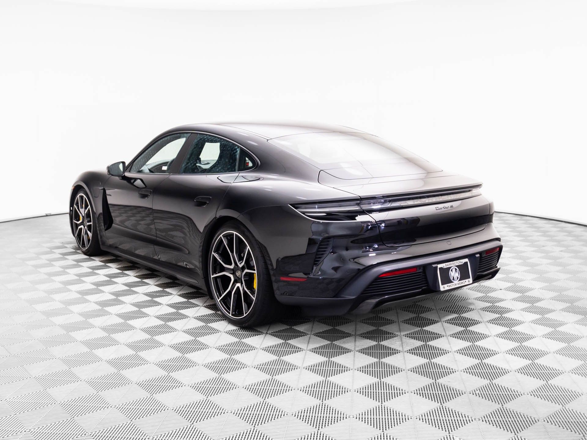 2025 Porsche Taycan Turbo S photo 2