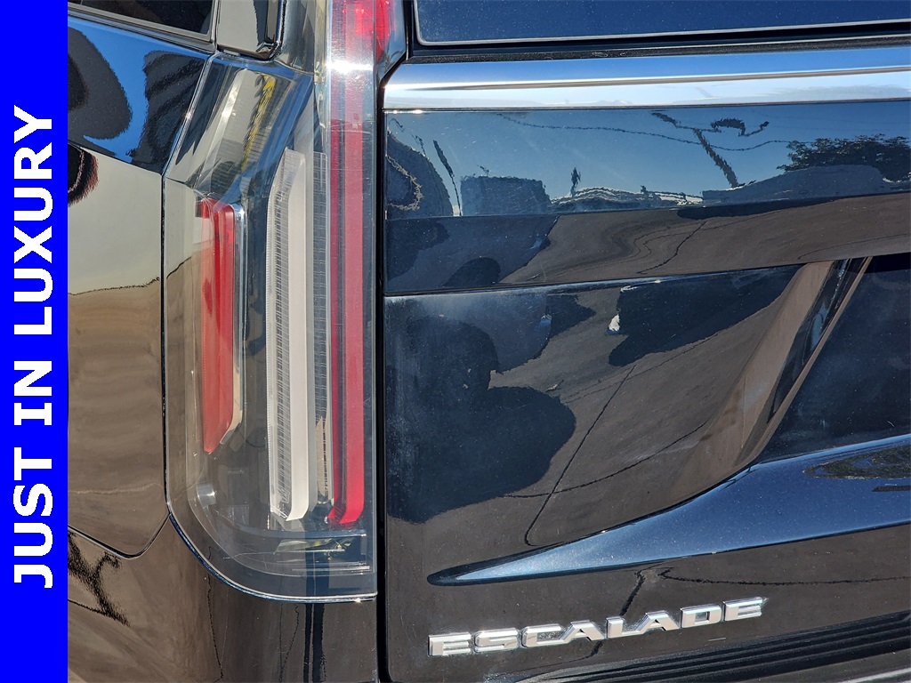 2023 Cadillac Escalade Premium Luxury photo 40