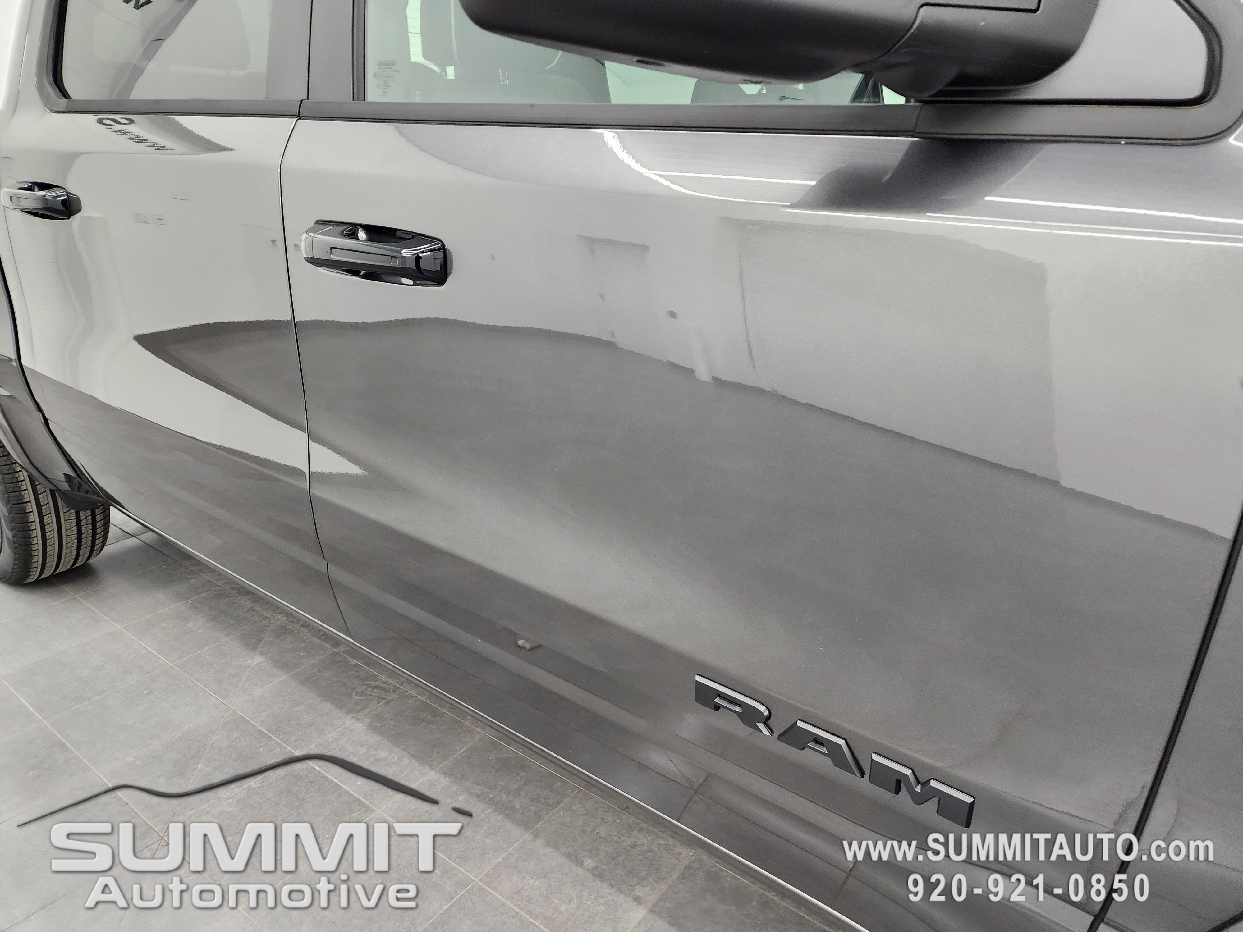2025 Ram 1500 Laramie photo 2