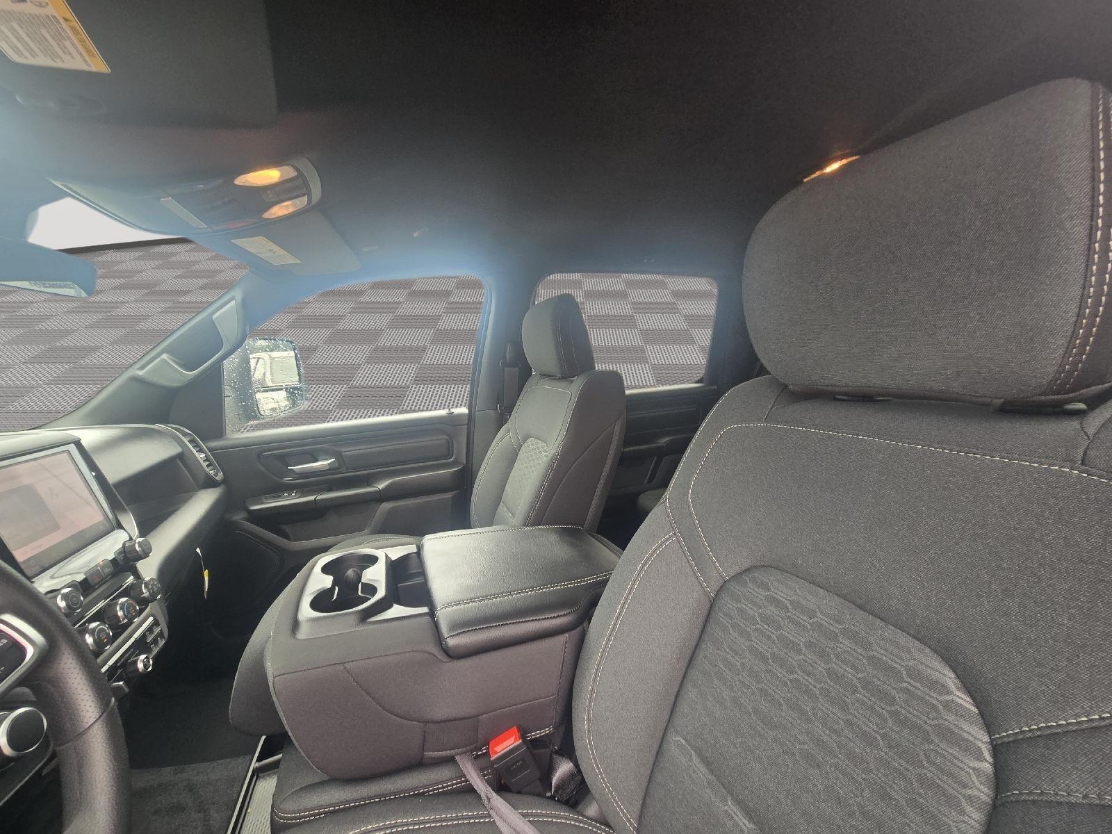 2025 Ram 1500 Tradesman photo 7