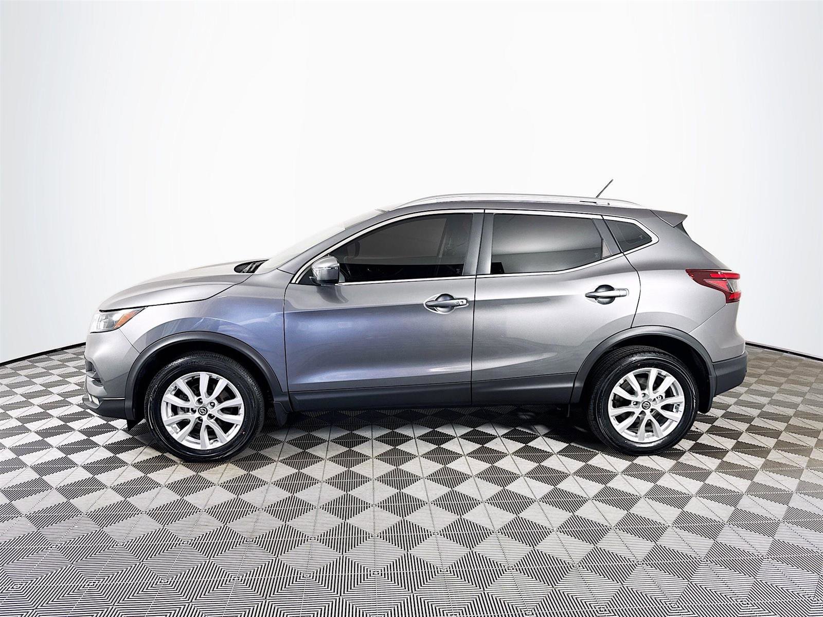 2020 Nissan Rogue Sport SV photo 4