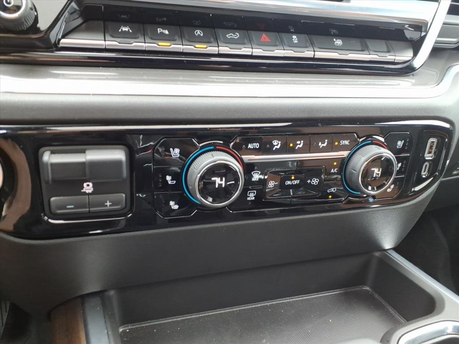 2025 Chevrolet Silverado 1500 High Country Black at Robbins Nissan