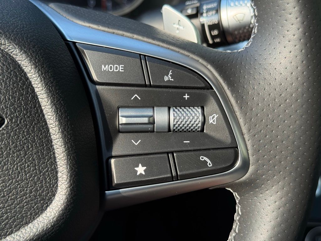 2026 Genesis G70 2.5T Prestige photo 25