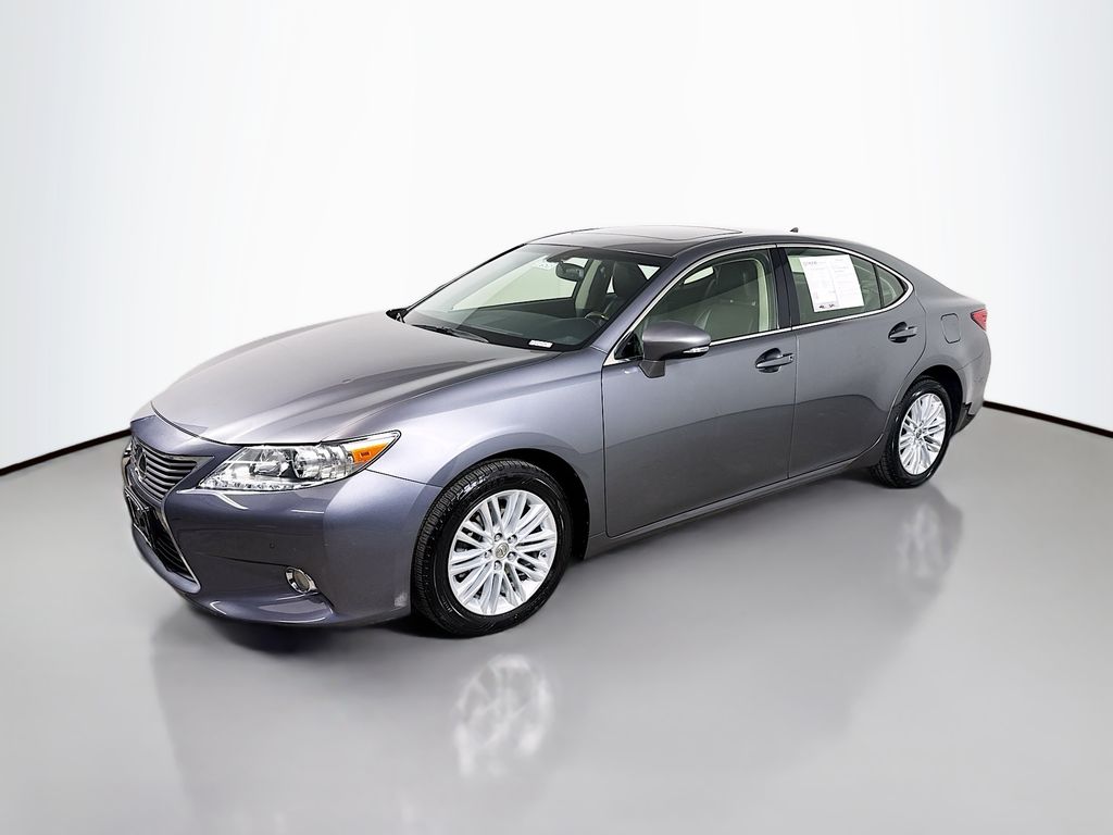 2013 Lexus ES 350 photo 3