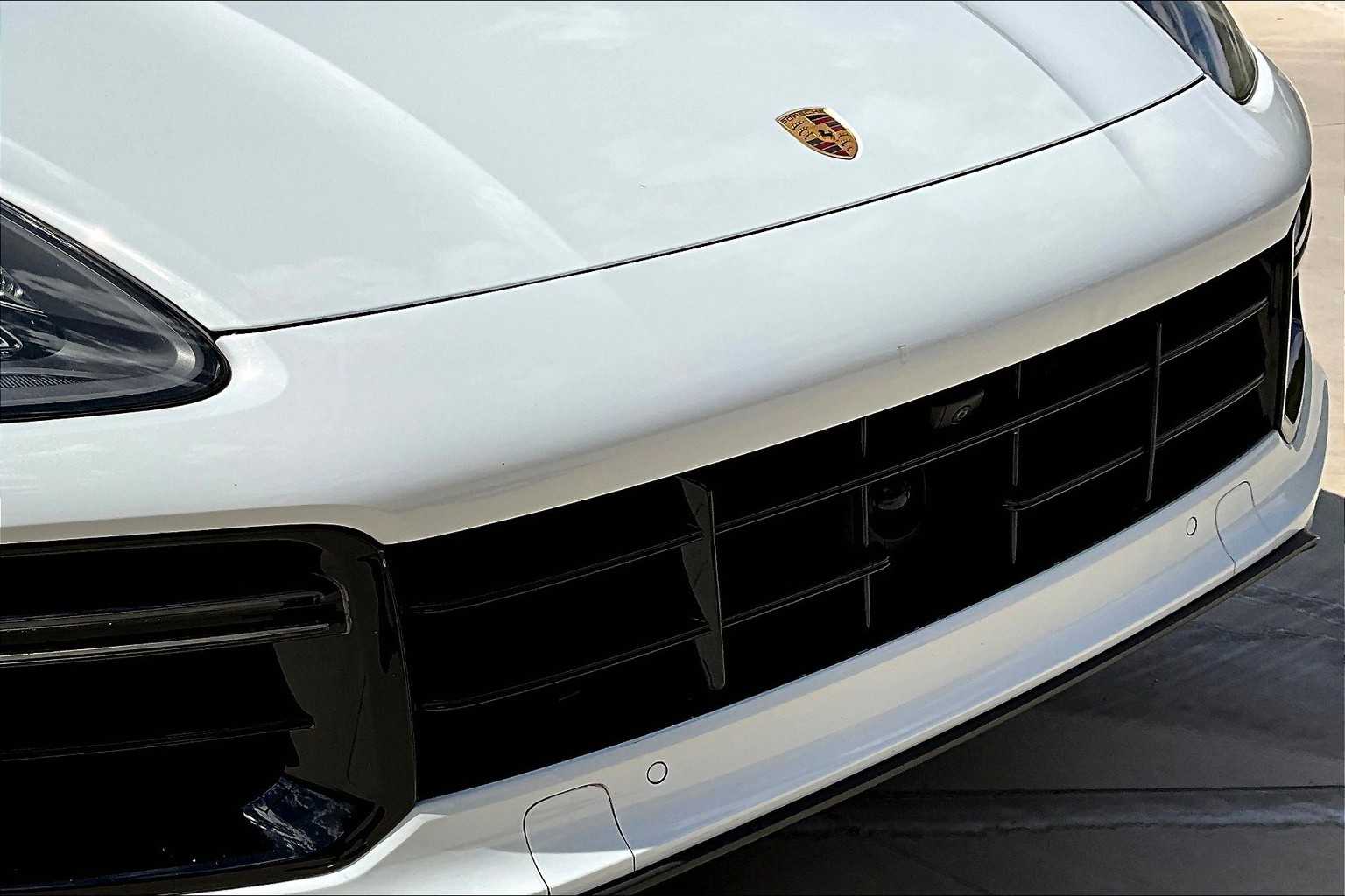 2020 Porsche Cayenne Turbo S E-Hybrid photo 17