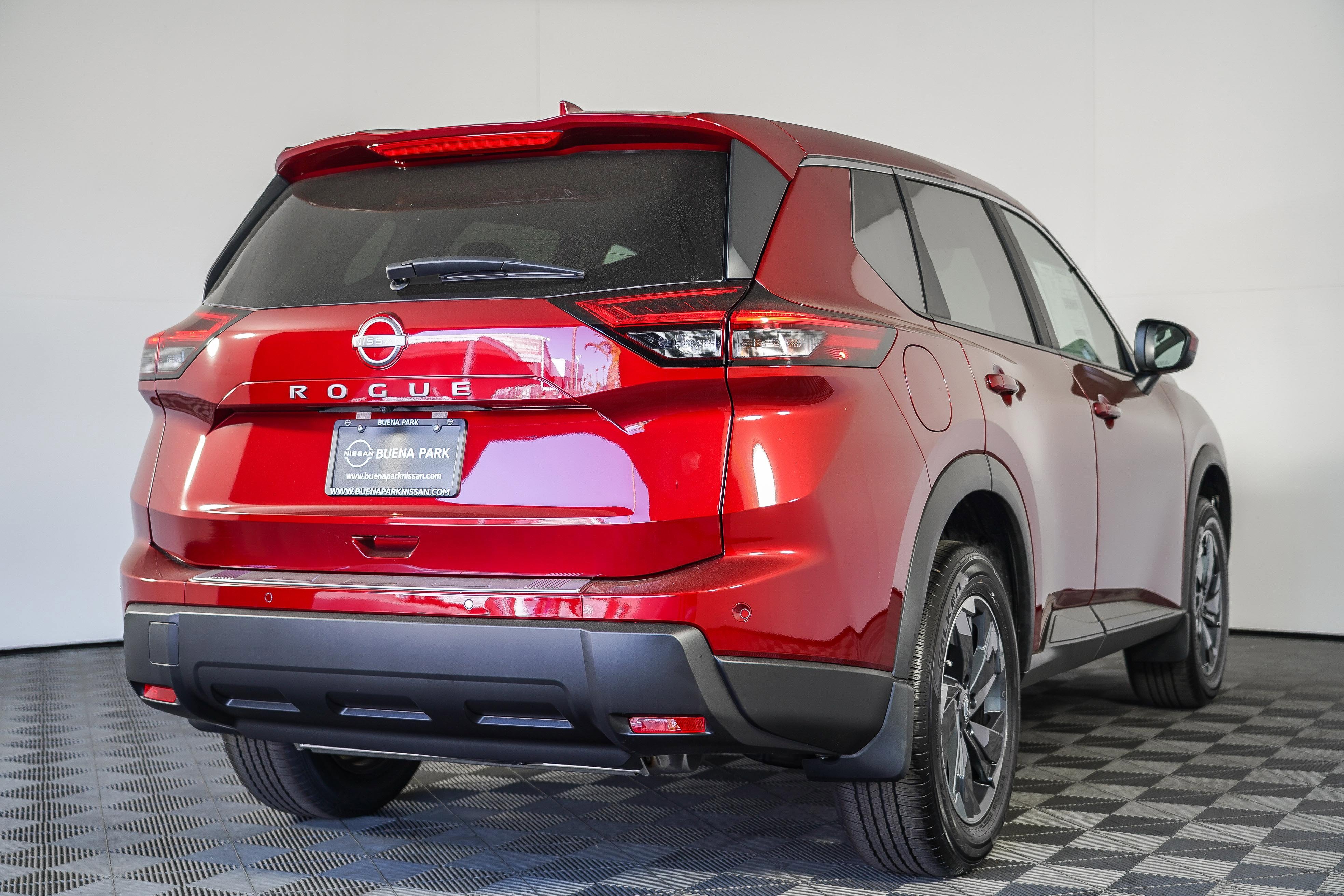 2025 Nissan Rogue SV photo 6