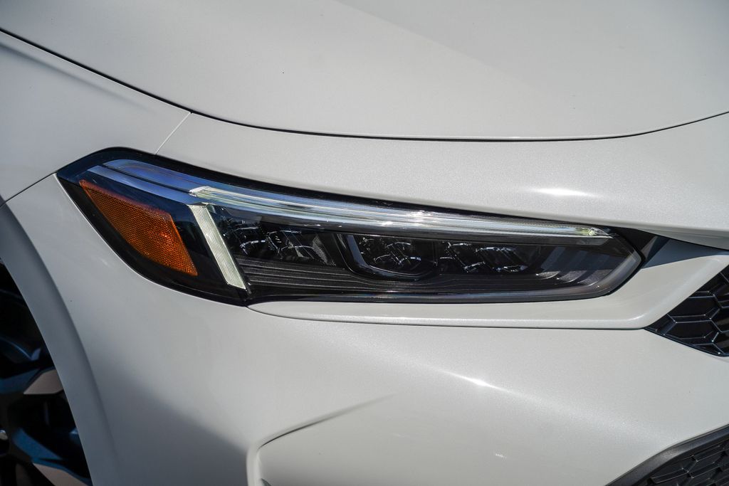 2025 Honda Civic Hybrid Sport Touring photo 2