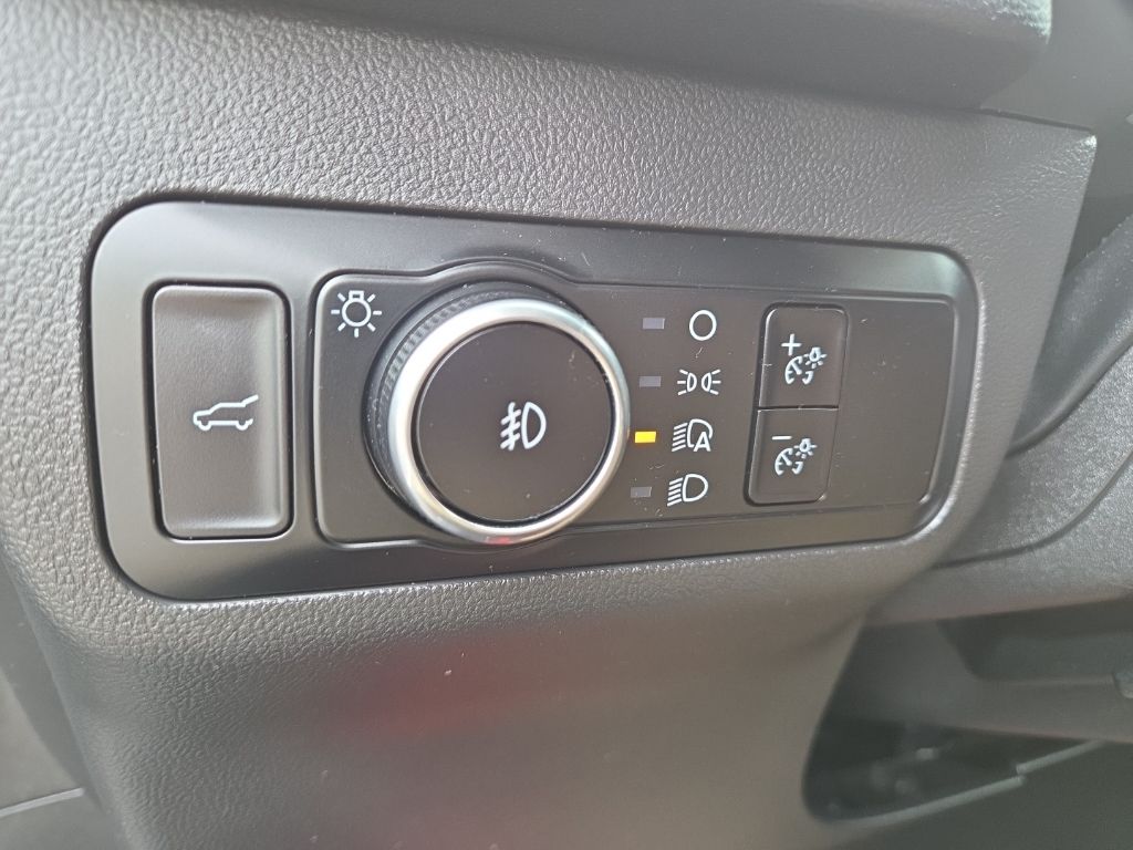 2023 Ford Escape ST-Line Select photo 11