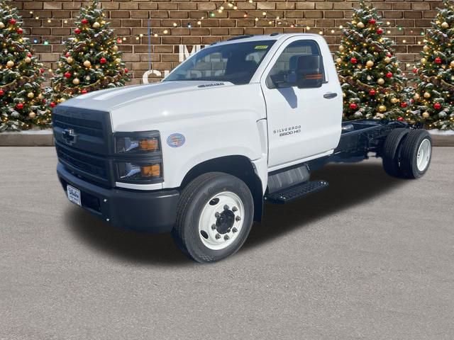 2024 Chevrolet Silverado 4500 Medium Duty Chassis Cab Work Truck's photo