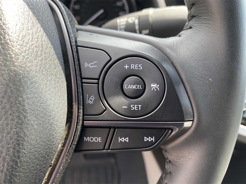 2024 Toyota Camry Hybrid SE photo 23