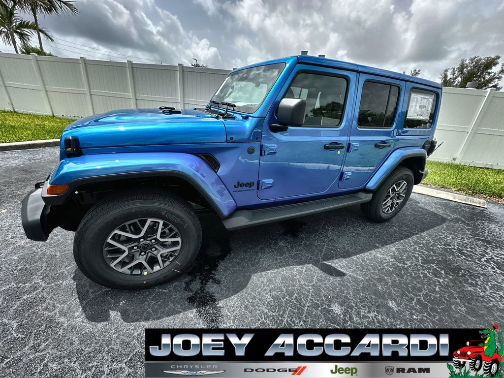 2025 Jeep Wrangler Sahara photo 5