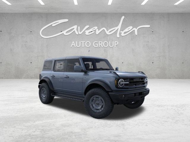 2025 Ford Bronco Outer Banks photo 2
