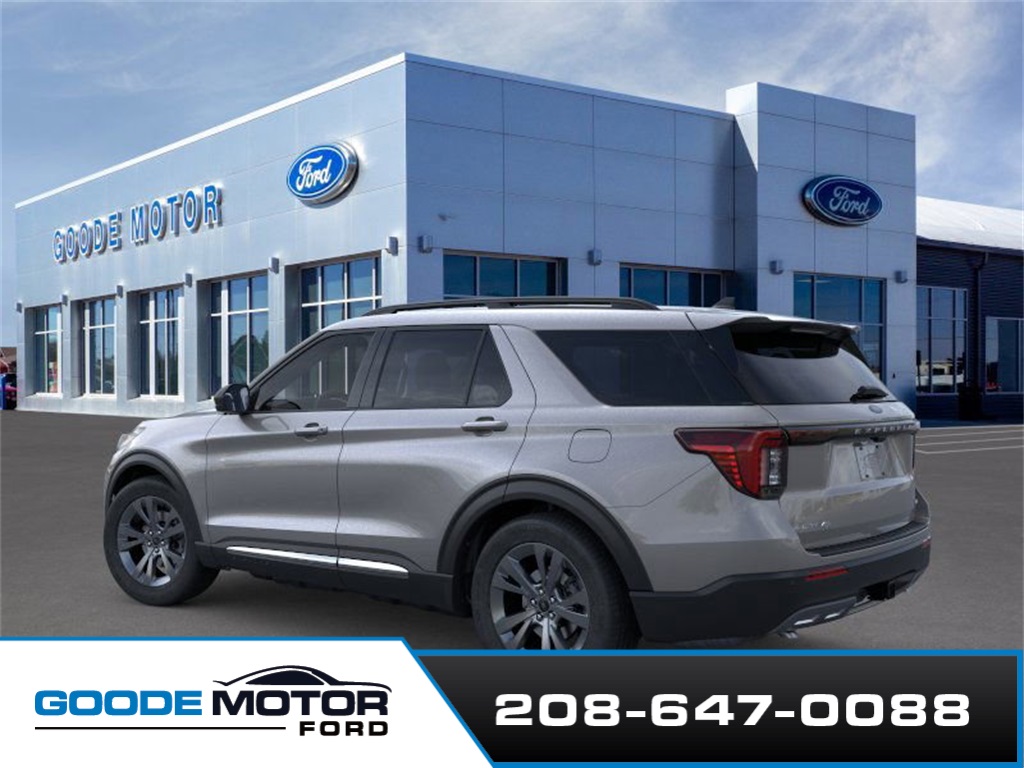 2025 Ford Explorer photo 2