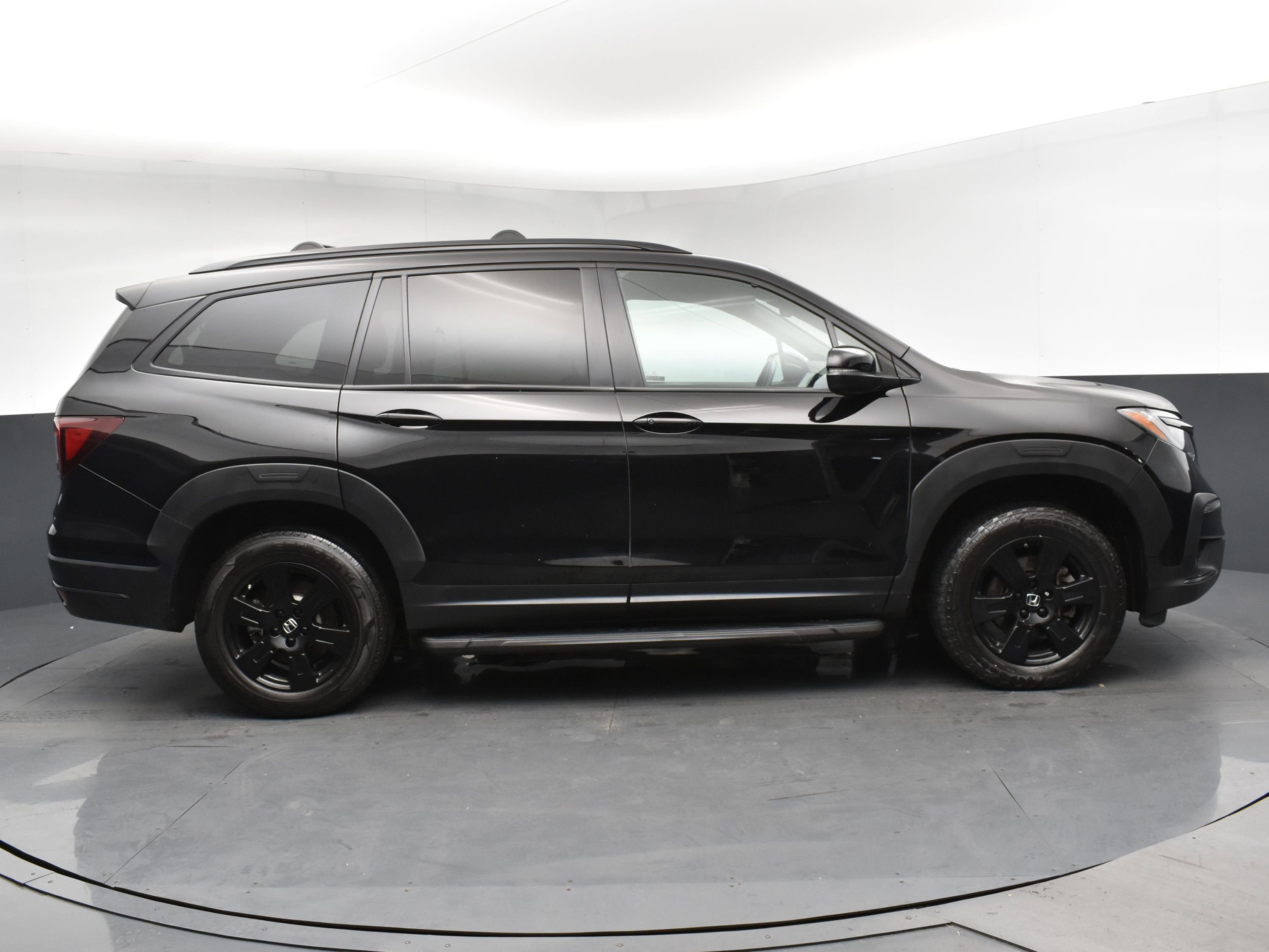 2022 Honda Pilot TrailSport photo 3
