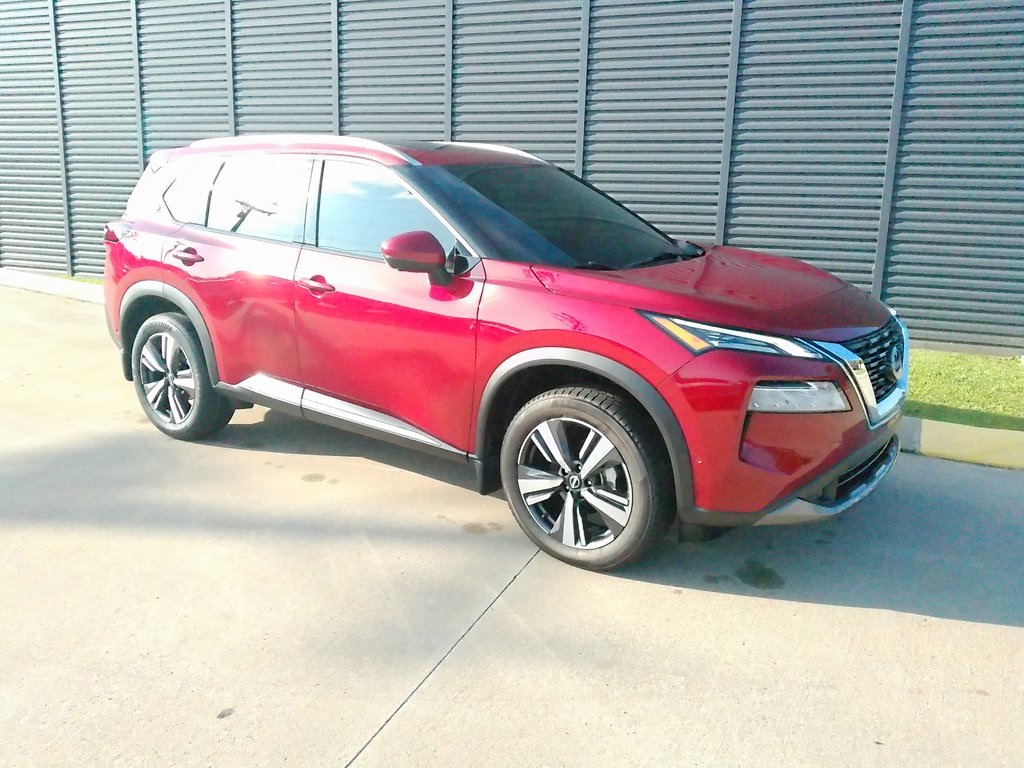 2022 Nissan Rogue SL